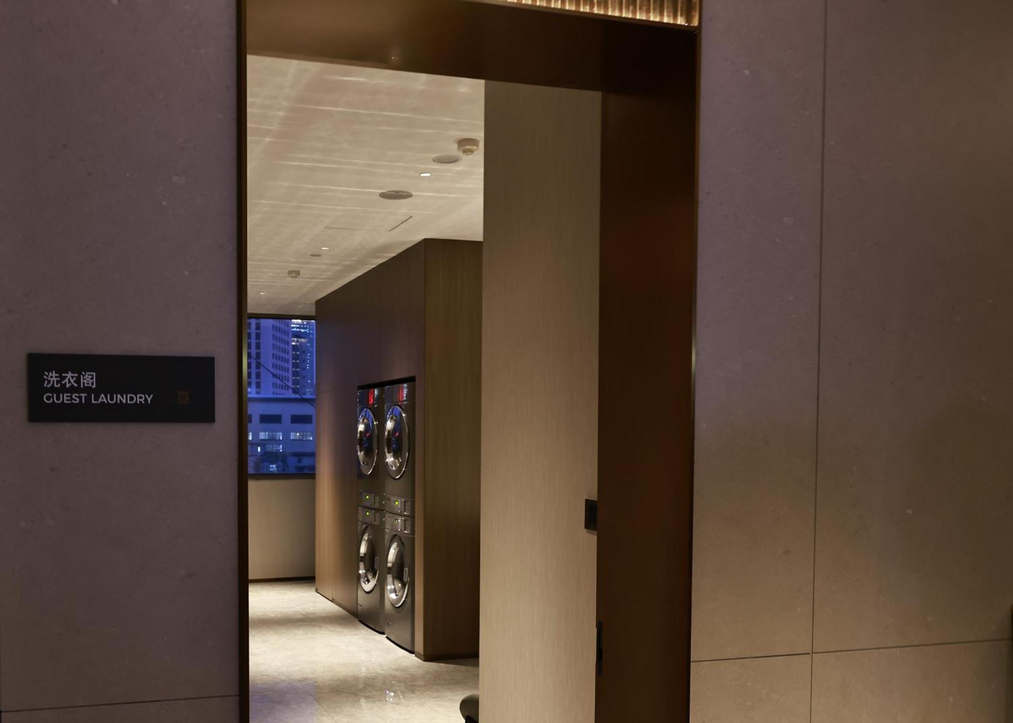 Holiday Inn Shanghai Jing'An Eksteriør bilde